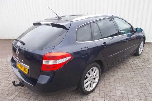 Renault Laguna (2008) thumbnail 2