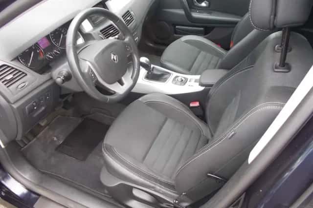 Renault Laguna (2008) thumbnail 3