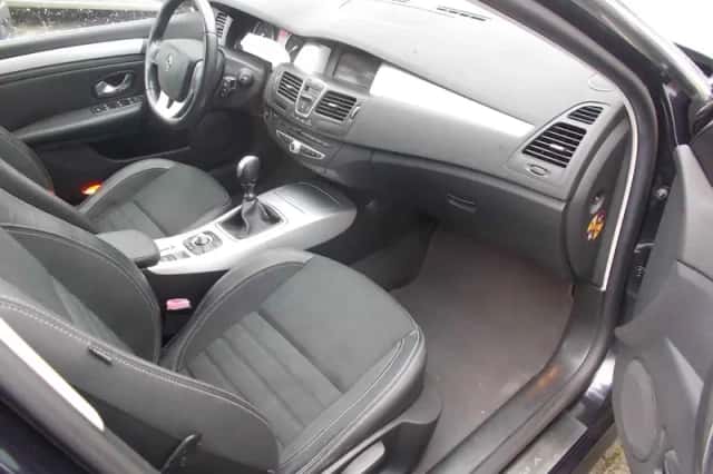 Renault Laguna (2008) thumbnail 4