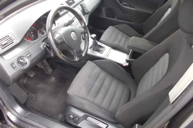 Volkswagen Passat (2007) thumbnail 3