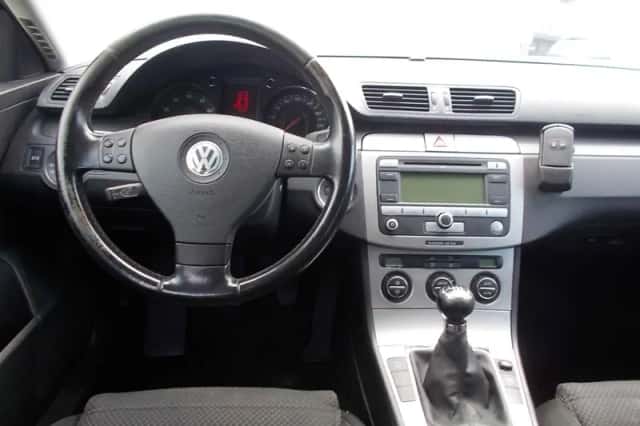 Volkswagen Passat (2007) thumbnail 5