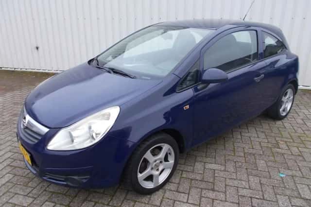 Opel Corsa (2009) thumbnail 1