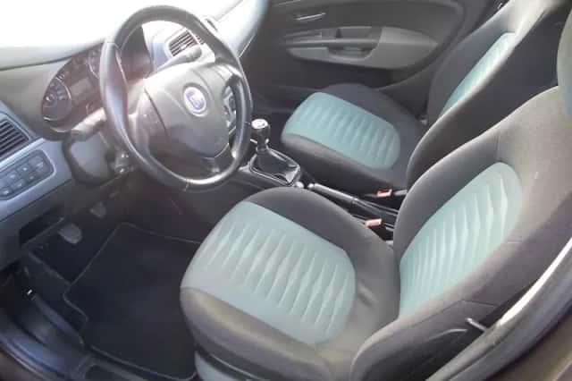 Fiat Grande Punto (2008) thumbnail 3