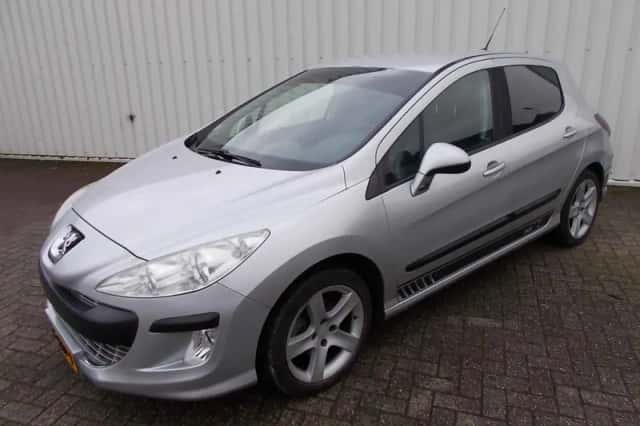 Peugeot 308 (2008) thumbnail 1