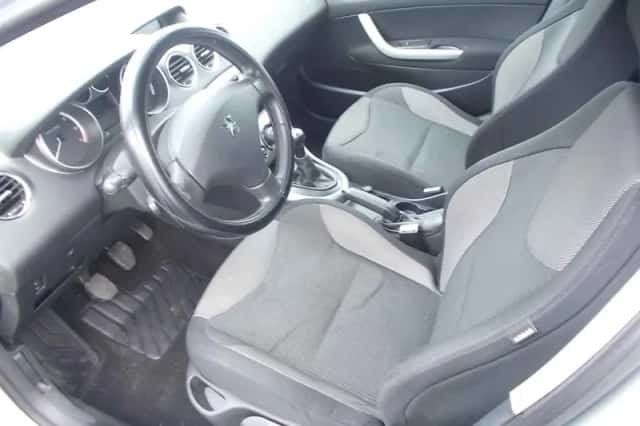 Peugeot 308 (2008) thumbnail 3