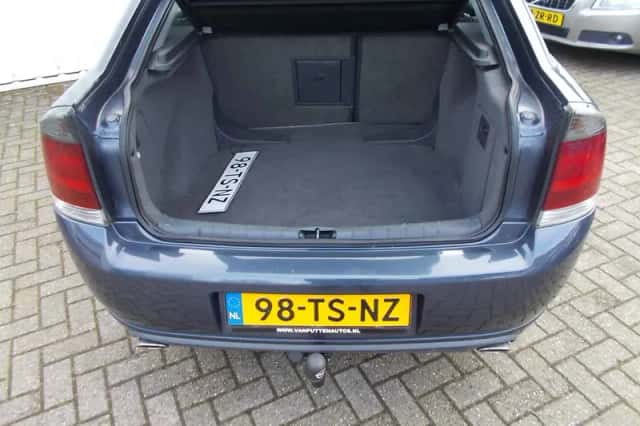 Opel Vectra (2007) thumbnail 6