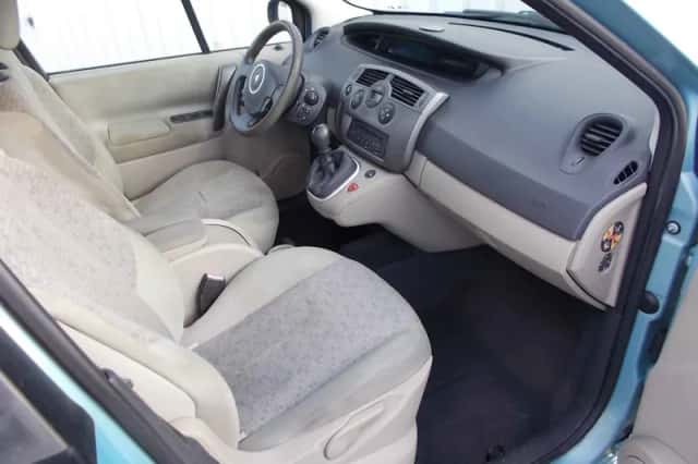 Renault Scénic (2007) thumbnail 4