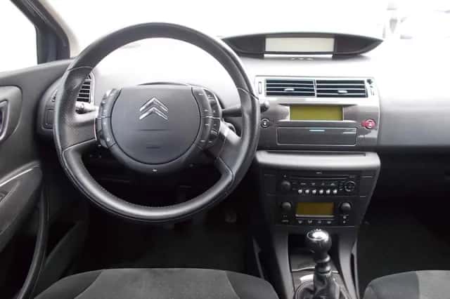Citroën C4 (2009) thumbnail 5