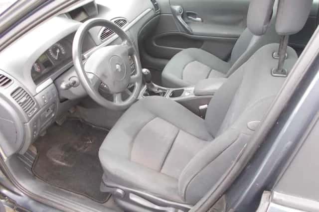 Renault Laguna (2007) thumbnail 3