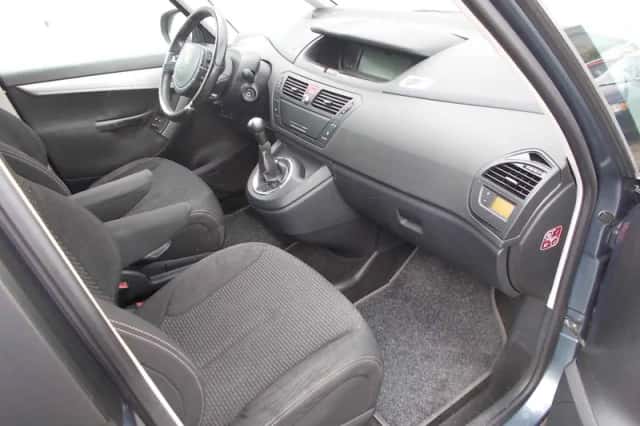 Citroën C4 Picasso (2009) thumbnail 4