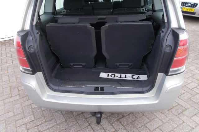 Opel Zafira (2007) thumbnail 6