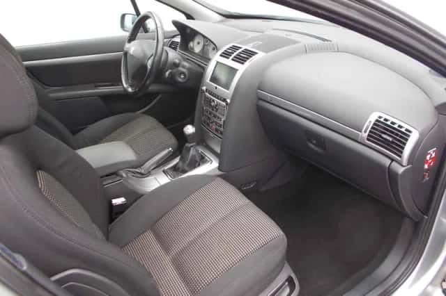 Peugeot 407 (2008) thumbnail 4