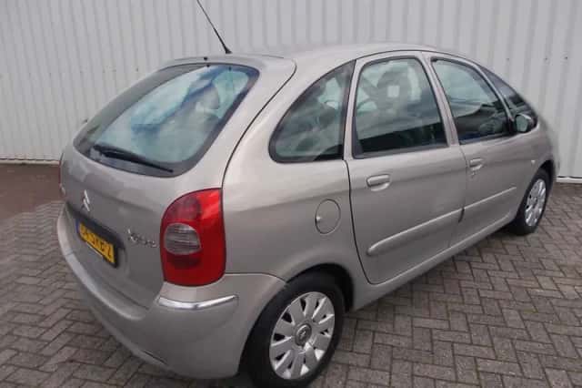 Citroën Xsara Picasso (2005) thumbnail 2