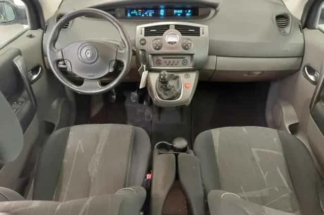 Renault Scénic (2006) thumbnail 5