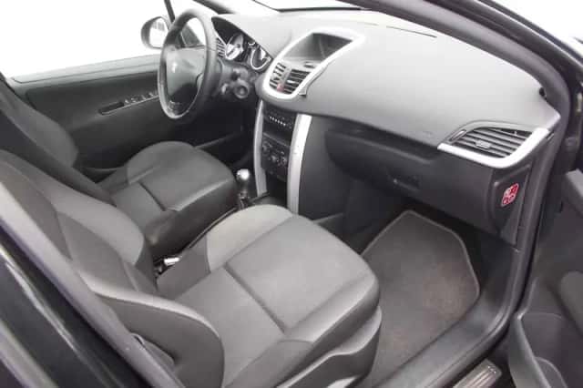 Peugeot 207 (2011) thumbnail 4