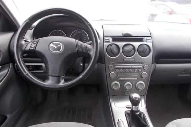 Mazda 6 (2005) thumbnail 5
