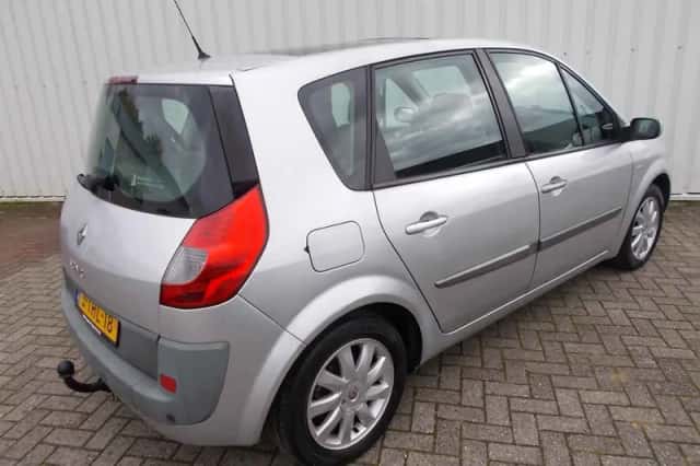 Renault Scénic (2008) thumbnail 2