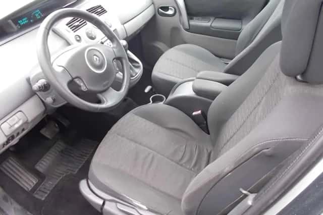 Renault Scénic (2008) thumbnail 3