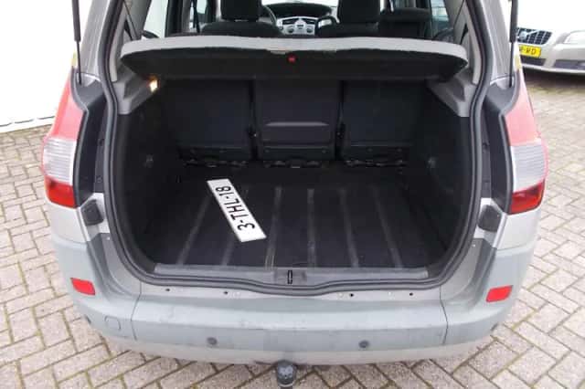 Renault Scénic (2008) thumbnail 6
