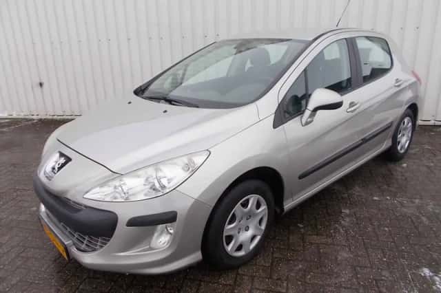 Peugeot 308 (2008) thumbnail 1