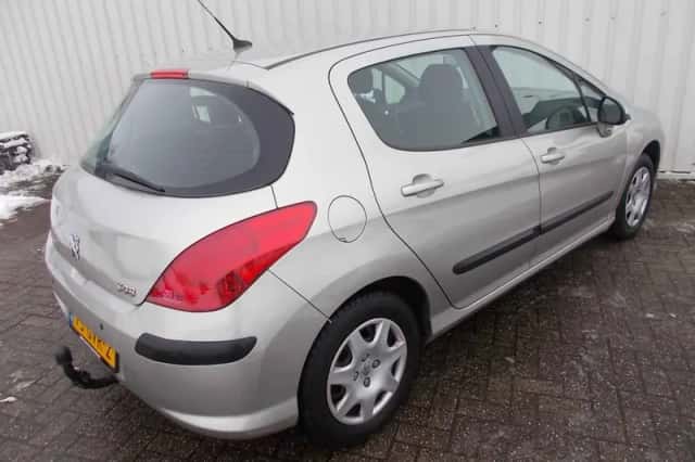 Peugeot 308 (2008) thumbnail 2