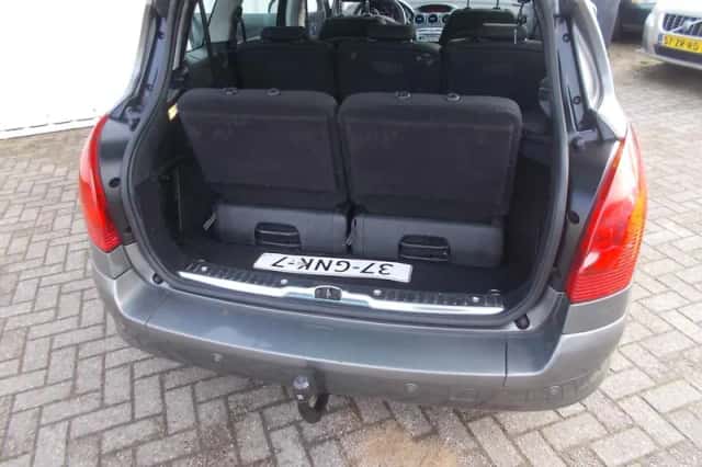 Peugeot 308 (2008) thumbnail 6