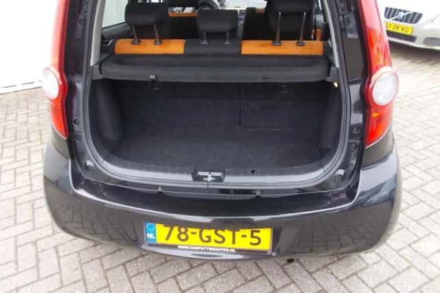 Opel Agila (2008) thumbnail 6