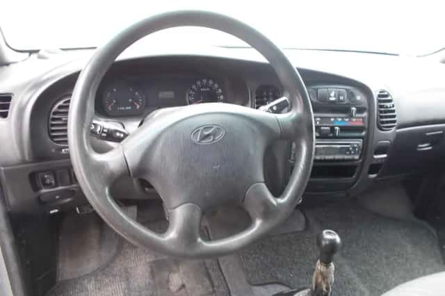 Hyundai H200 (2006) thumbnail 5