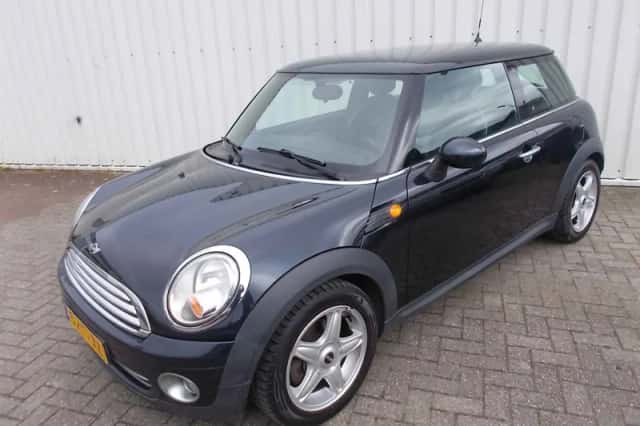MINI Cooper (2007) thumbnail 1