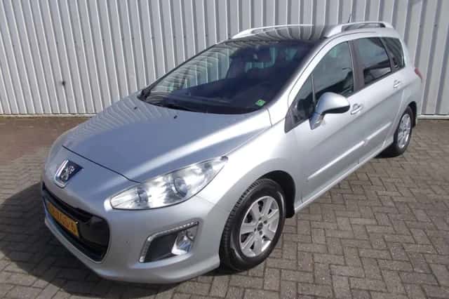Peugeot 308 (2012) thumbnail 1