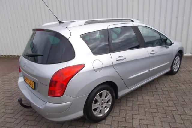 Peugeot 308 (2012) thumbnail 2