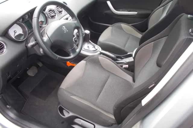 Peugeot 308 (2012) thumbnail 3
