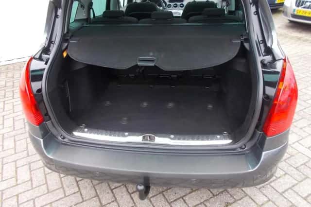 Peugeot 308 (2011) thumbnail 6
