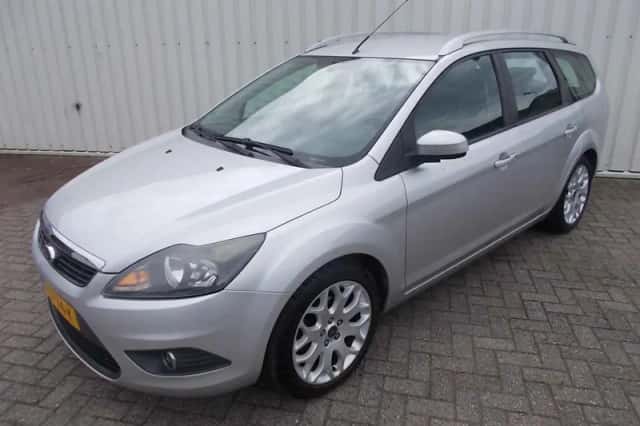 Ford Focus (2010) thumbnail 1