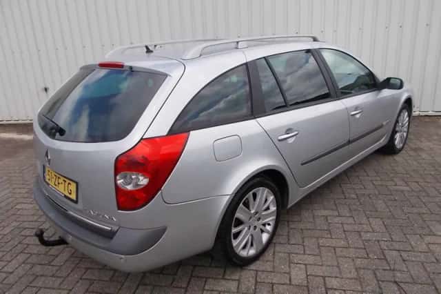 Renault Laguna (2008) thumbnail 2