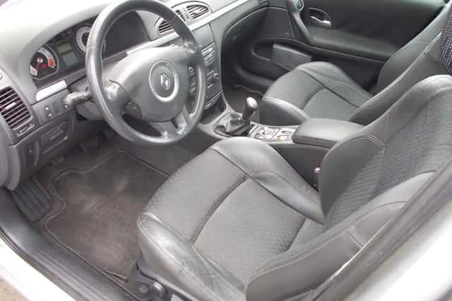 Renault Laguna (2008) thumbnail 3