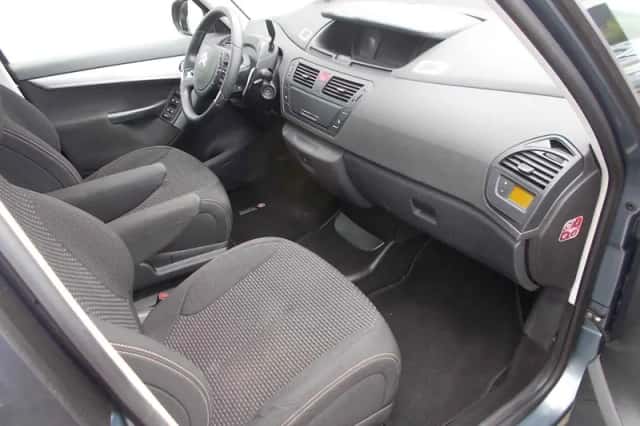 Citroën C4 Picasso (2011) thumbnail 4