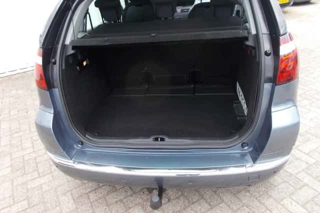 Citroën C4 Picasso (2011) thumbnail 6