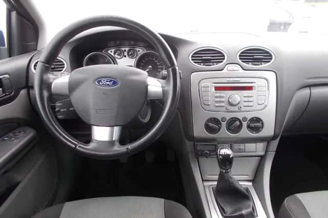Ford Focus (2009) thumbnail 5
