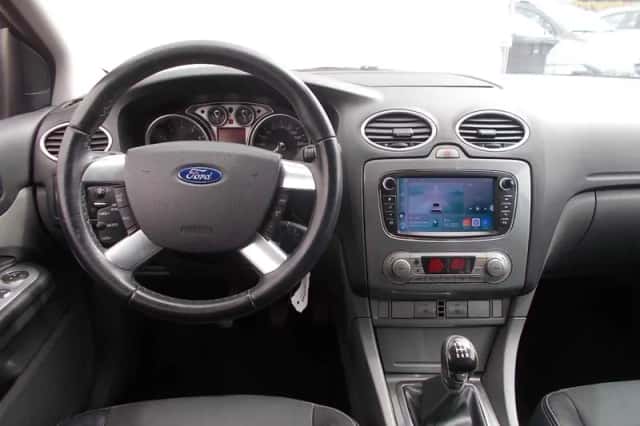 Ford Focus (2009) thumbnail 5