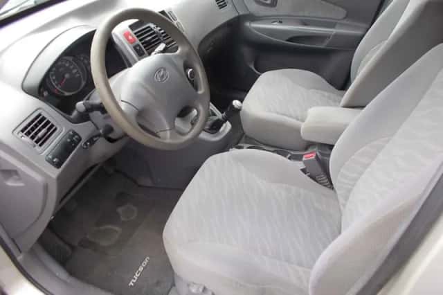 Hyundai Tucson (2006) thumbnail 3