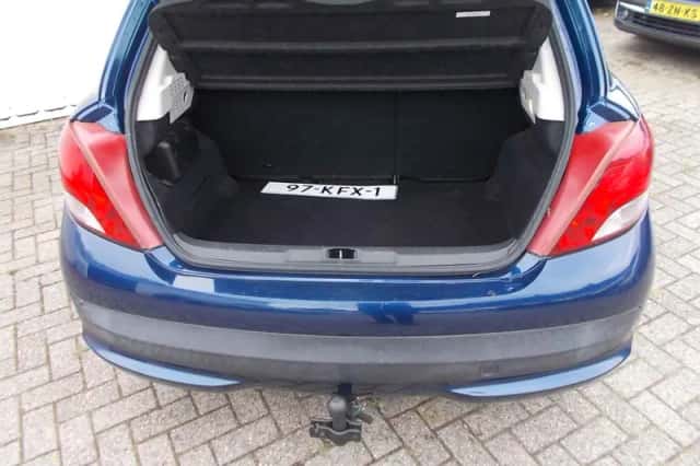 Peugeot 207 (2009) thumbnail 6