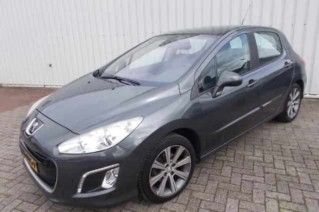 Peugeot 308 (2012) thumbnail 1