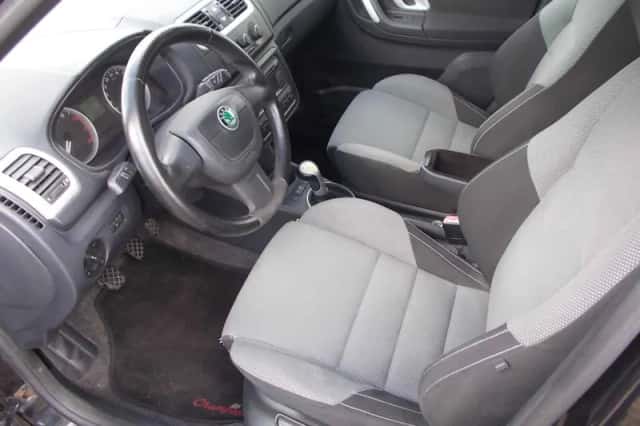Škoda Fabia (2009) thumbnail 3