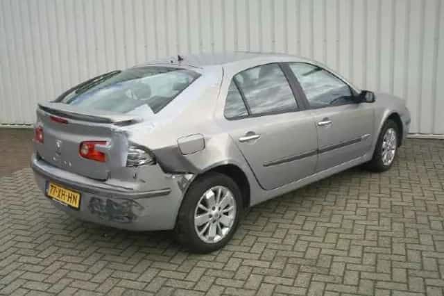 Renault Laguna (2007) thumbnail 2