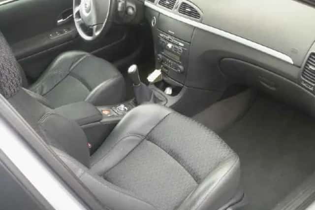 Renault Laguna (2007) thumbnail 4