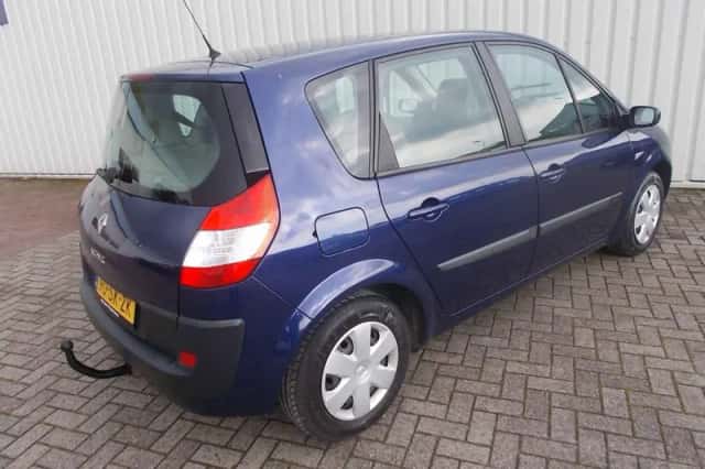 Renault Scénic (2006) thumbnail 2