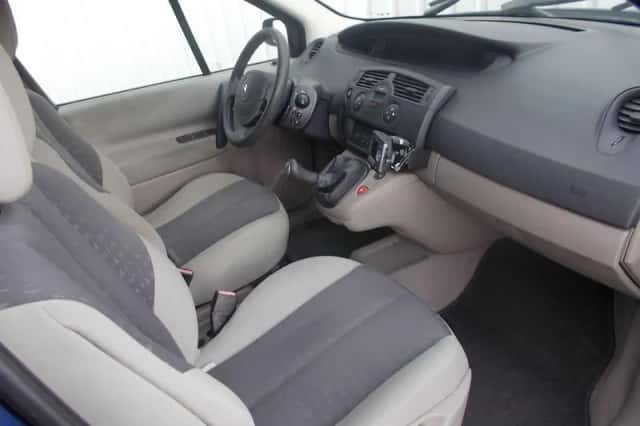 Renault Scénic (2006) thumbnail 4