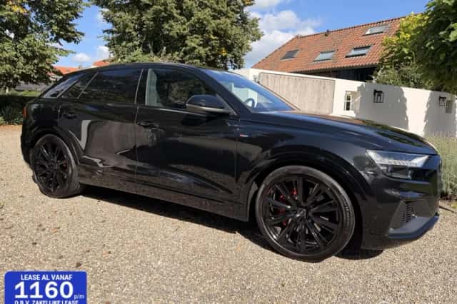 Audi Q8 (2023) thumbnail 1