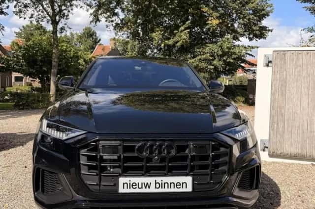 Audi Q8 (2023) thumbnail 2